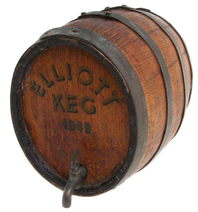 Antique 1949 Rare Oval Oak Wine Barrel - Brass bands and tap - Used as trophy 1948-1963