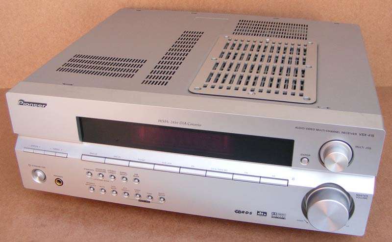 PIONEER VSX- 415-S Dolby Pro Logic II/DTS Amplifier - 5.1 Ch Surround -100W/ch - Excellent condition