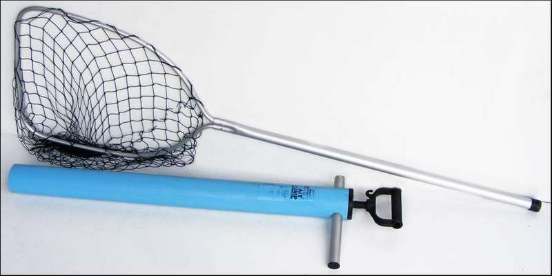 Vivtek scoop net and bait/prawn pump in good condition