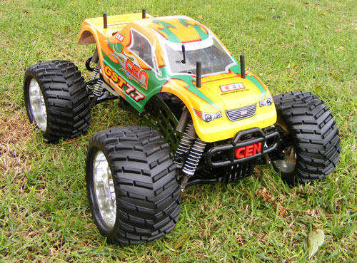 CEN GST 7.7 Huge RC 4WD Nitro Monster Truck - Excellent condition - Largest nitro at 7.6cc