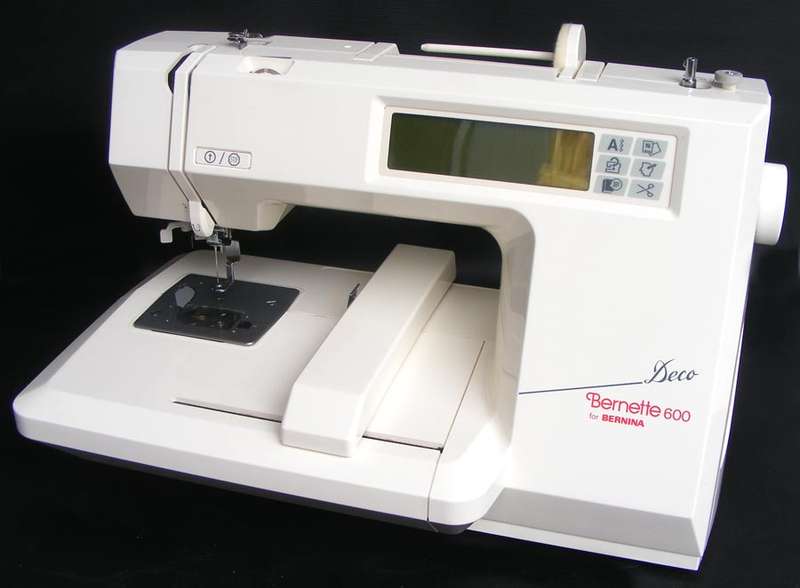 Bernina Bernette Deco 600 automatic embroidery machine - Excellent condition -100% tested & working