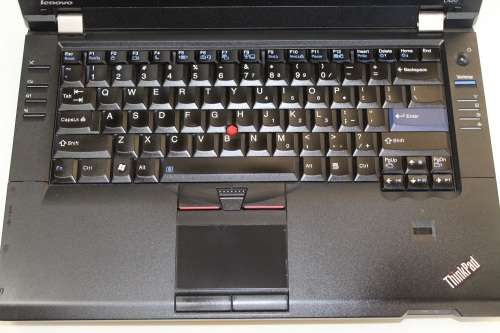 Lenovo L420 i5 2.5GHZ Laptop 4GB Ram - 500GB HDD - Wifi -  good condition - slight cosmetic issue