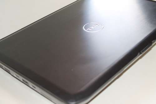Dell Latitude E5430 -Core i5 3210M(3rd gen) - 4 GB RAM - 320GB HDD -WIFI-WIN 10