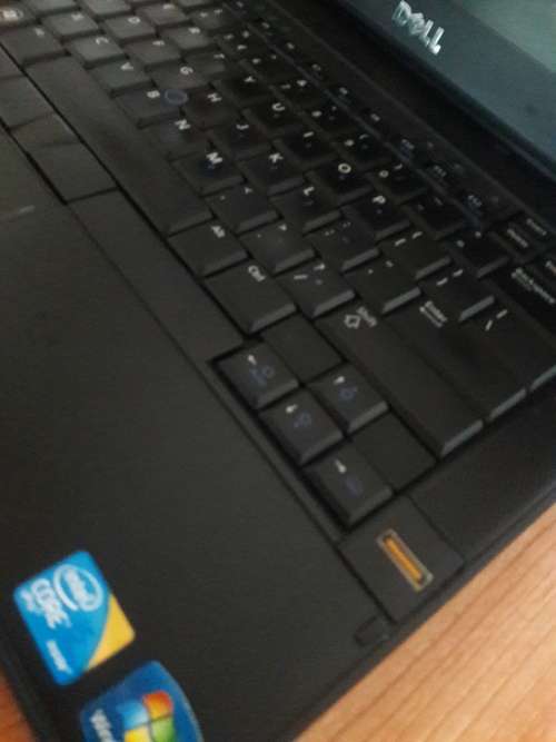 Dell Latitude E6410 i5 4GB Ram , 500GB HDD , wifi , Windows 10 , New Battery