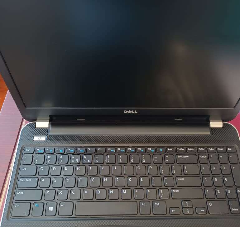 Dell Vostro 2521 i5 , 8Gb ram , 256GB SSD , 15.6 Screen - Office 2021 pro-good battery