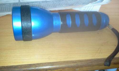 10 led high quality torch R1 start