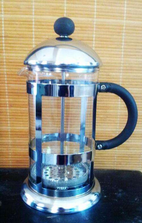 STAINLESS STEEL COFFEE MACHINE - LIKE NEW
