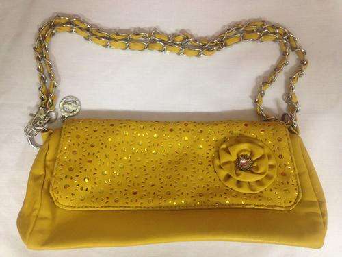 1 NEW ITEM ON AUCTIONS !! Stunning Handbag