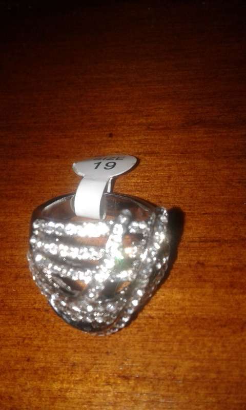 SILVER RING
