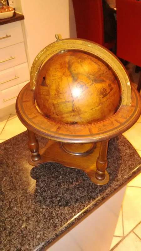 VINTAGE WORLD GLOBE
