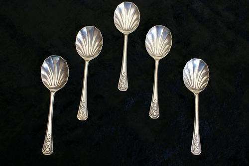 silver spoon