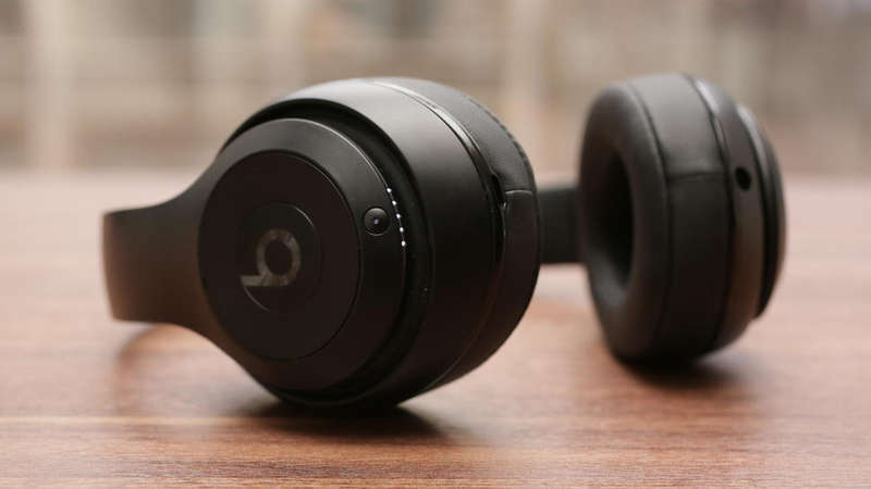 Beats by Dr Dre - Apple Beats Studio Wireless Over-Ear Headphones (Black)
