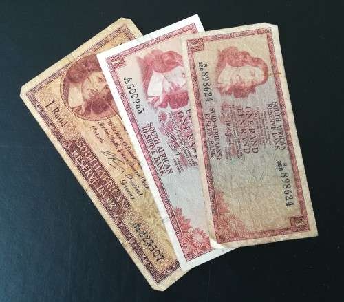 S. A. Bank Note : ONE RAND / EEN RAND : G Rissik (1x Small, 1x Medium and 1x Large Note)