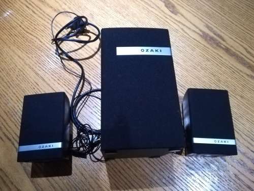 SPEAKERS: OZAKI Multimedia / Computer Speakers & Subwoofer (Good Condition)