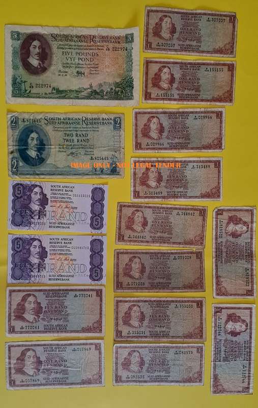 S. A. Bank Notes : Mix Lot - South Africa Old Pounds and Rand Notes