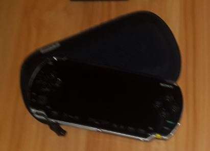 PSP Black + 8 Games