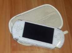 PSP White + 5 Games