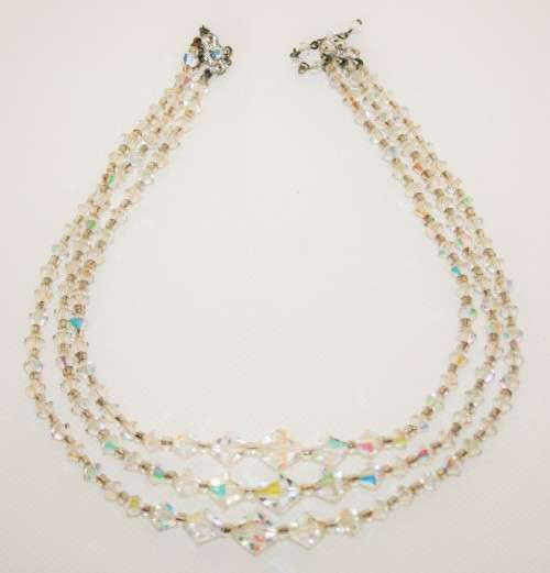 STUNNING 3 STRING CRYSTAL NECKLACE IN AMAZING CONDITION ! LOOK !
