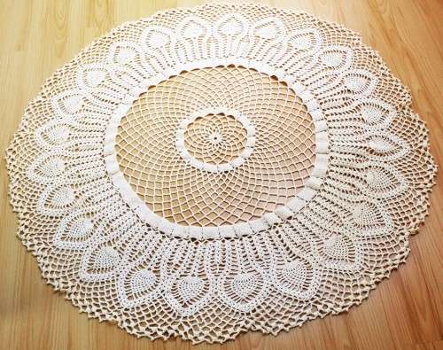 WOW !! ( EXTRA LARGE ) VINTAGE VERY FINE CREAM IN COLOR CROCHET ROUND TABLE CLOTH  !! LOOK!!!