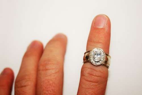 VINTAGE STERLING SILVER RING WITH STONES ! LOOK !!! BREATHTAKING !