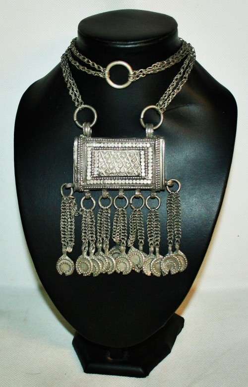 *OMANI*EXTREMELY RARE OMANI (ZANZIBAR)TRIBAL STERLING SILVER BULKY PRAYER BOX NECKLACE! VALUE R7500