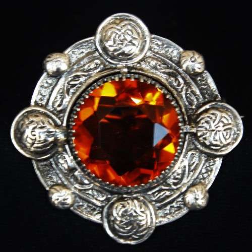 *SCOTTISH*SCARCE HALLMARK SILVER SCOTTISH BROOCH OR PENDANT WITH LARGE ORANGE CITRINE - VALUE R1850