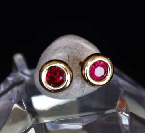 *SPINEL*SCARCE GENUINE REDISH PINK SPINEL GEMSTONES IN 9 CT YELLOW GOLD - VALUE R2650