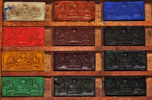 *DRAUGHTSMAN*ANTIQUE DRAUGTSMAN DRAWING SET OF TOOLS IN ORIGINAL BOX - VALUE R2850