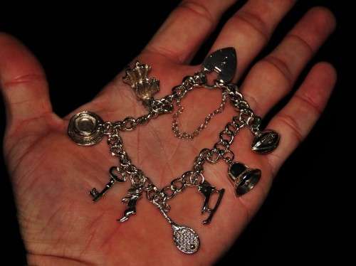 *CHARMS* STERLING SILVER CHARM BRACELET WITH HEART SHAPE PADLOCK CLASP