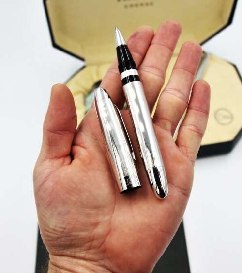 *PENS*ULTRA SCARCE RICHARD HENNESSY BY OMAS BOXED PEN SET - HUGE VALUE R13 000.00 !!!!!