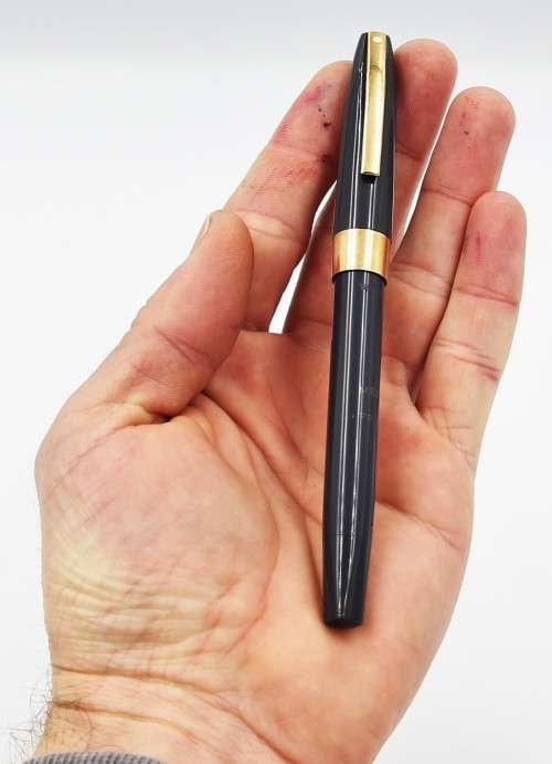 *SHEAFFER*IMPERIAL IV TOUCHDOWN FOUNTAIN PEN WITH 14K GOLD NIB , COMES WITH TWO MORE !
