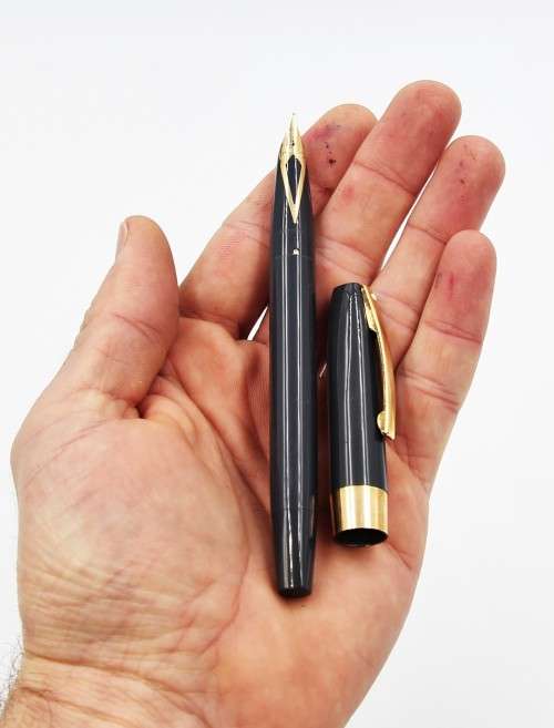 *SHEAFFER*IMPERIAL IV TOUCHDOWN FOUNTAIN PEN WITH 14K GOLD NIB , COMES WITH TWO MORE !