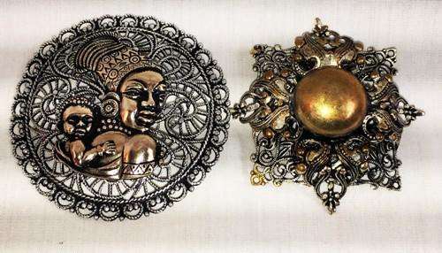 2 X LOVELY VINTAGE BROOCHES