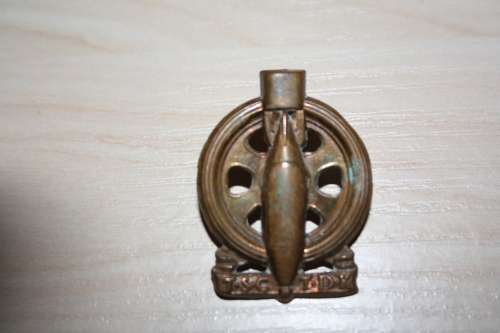SADF Technical Service Corps Bronze metal cap badge 1942 - 1945
