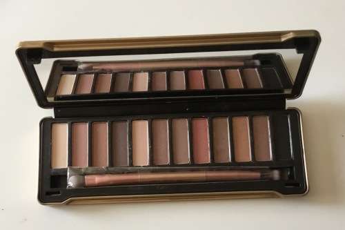 EYESHADOW PALETTE