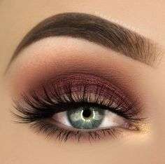 EYESHADOW PALETTE