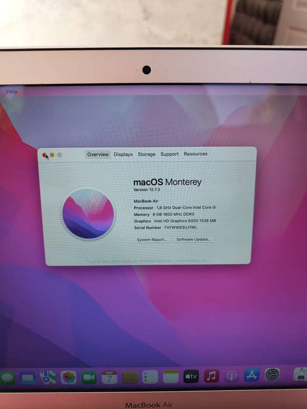 Apple MacBook Air 13` - 2017 - Core i5 - 8GB RAM - 256GB SSD - Great Condition