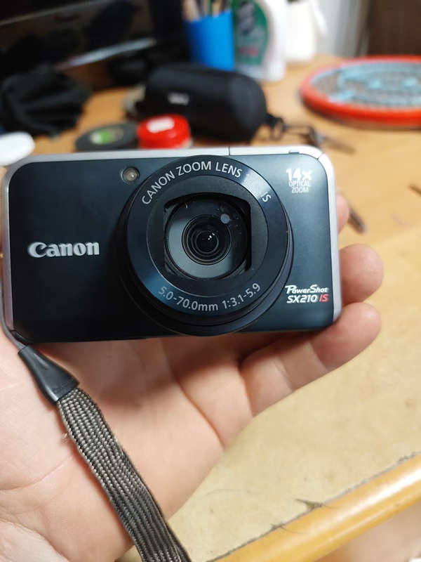 canon powershot sx210