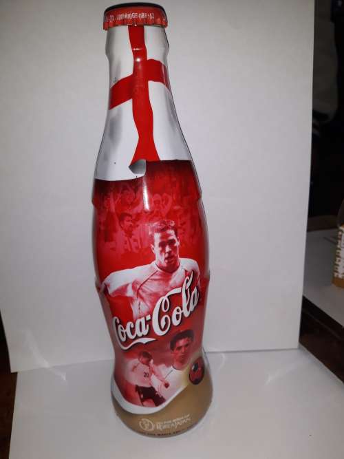 FIFA world Cup 2002 Coca Cola 330ml  bottle full.