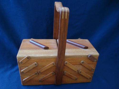 VINTAGE WOODEN SEWING BOX