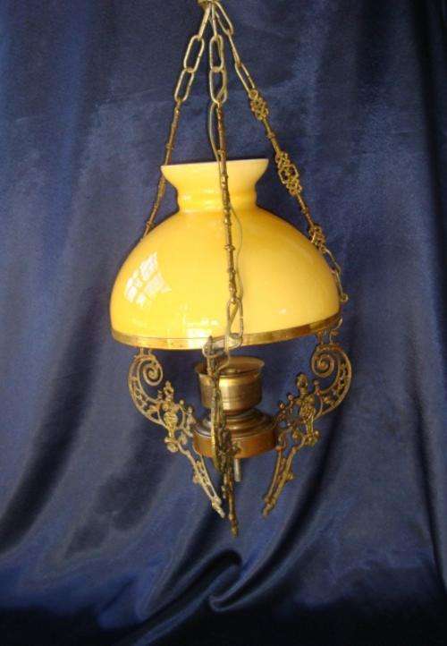 VINTAGE BRASS CHANDELIER
