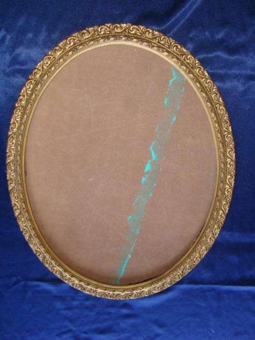 LARGE VINTAGE WOODEN BOARD FRAME..STUNNING!!