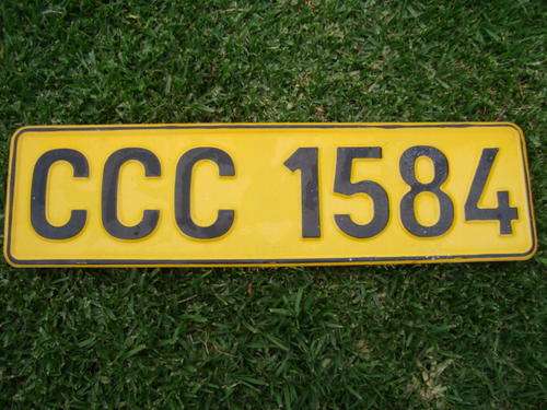 OLD CAR'S LICENSE PLATE