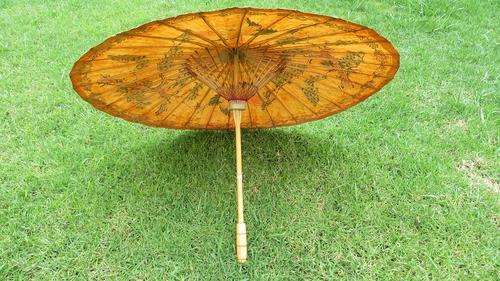 VINTAGE HAND PAINTED BAMBOO AND PAPER UMBRELLA.....BEAUTIFUL!!!