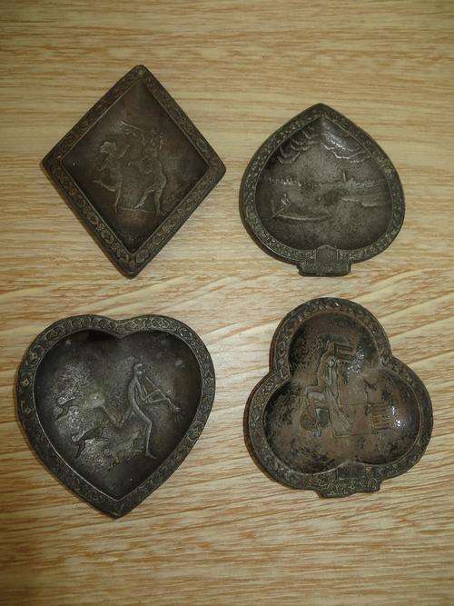Antique Cast Iron Biscuit/Cookie Molds...Beautiful Patterns for unique biscuits!