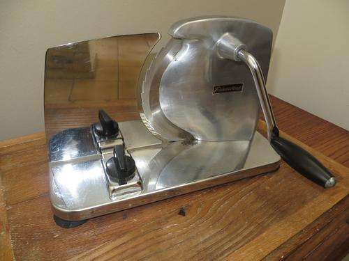 VINTAGE STAINLESS STEEL PINEWARE BREAD SLICER...Working Condition