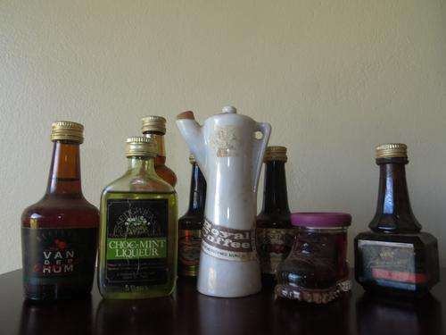 SELECTION OF IMPORTED LIQUEUR MINATURE BOTTLES