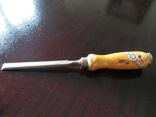 VINTAGE BEVEL EDGE EXTRA NAREX CHISEL  No. 12 - 1/2