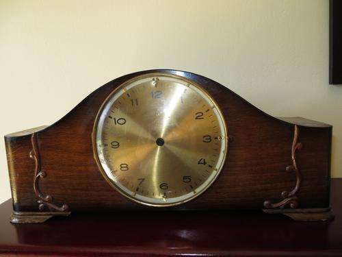 VINTAGE WOODEN MANTLE CLOCK CASING