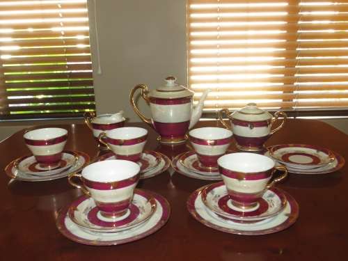 20 Piece Vintage Lusterware/ Iridescent Burgundy/Maroon Foral design gold trimmed Teaset..RARE!